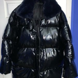 Oversized puffer